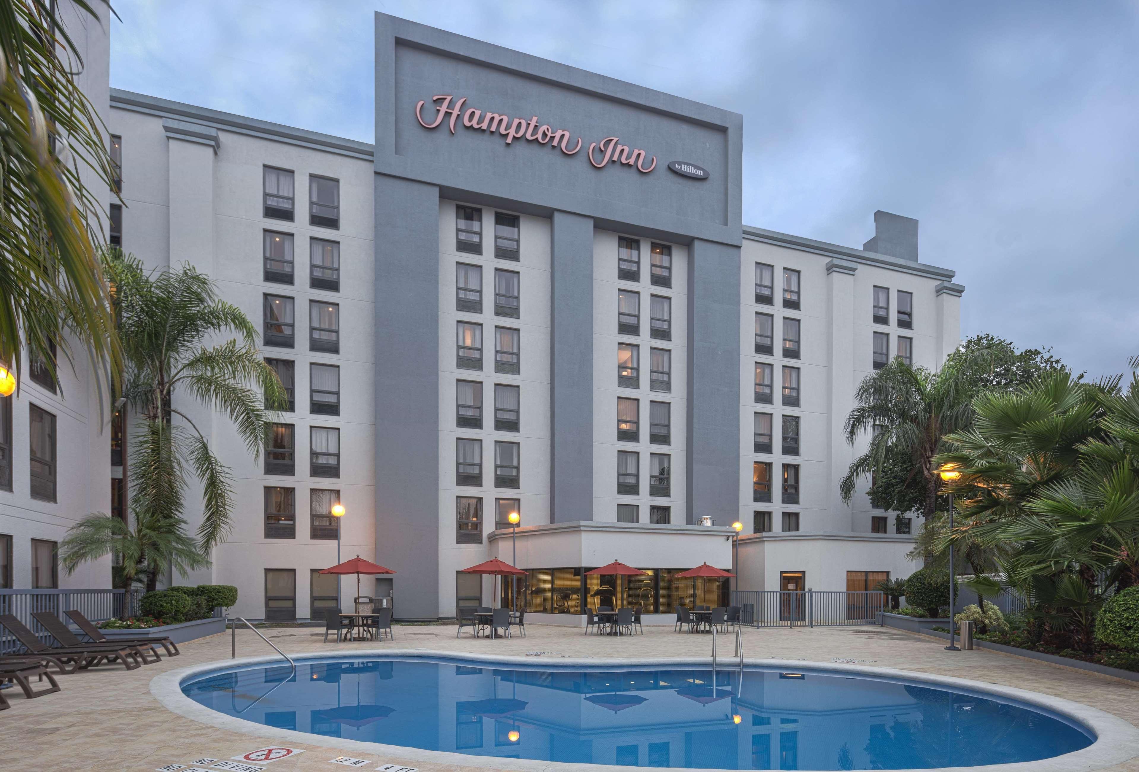 Hampton By Hilton Monterrey Galerias Obispado Εξωτερικό φωτογραφία