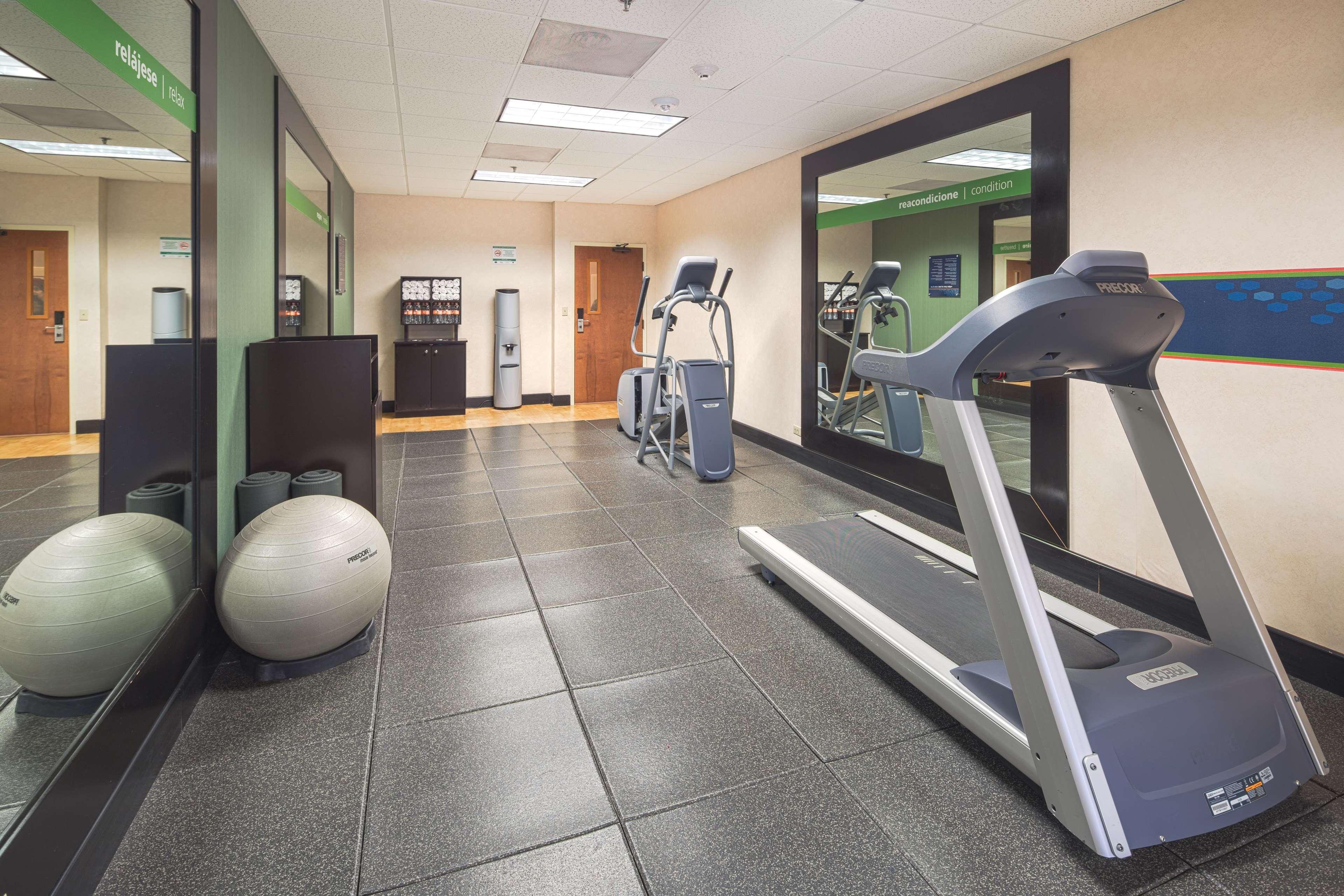 Hampton By Hilton Monterrey Galerias Obispado Εξωτερικό φωτογραφία