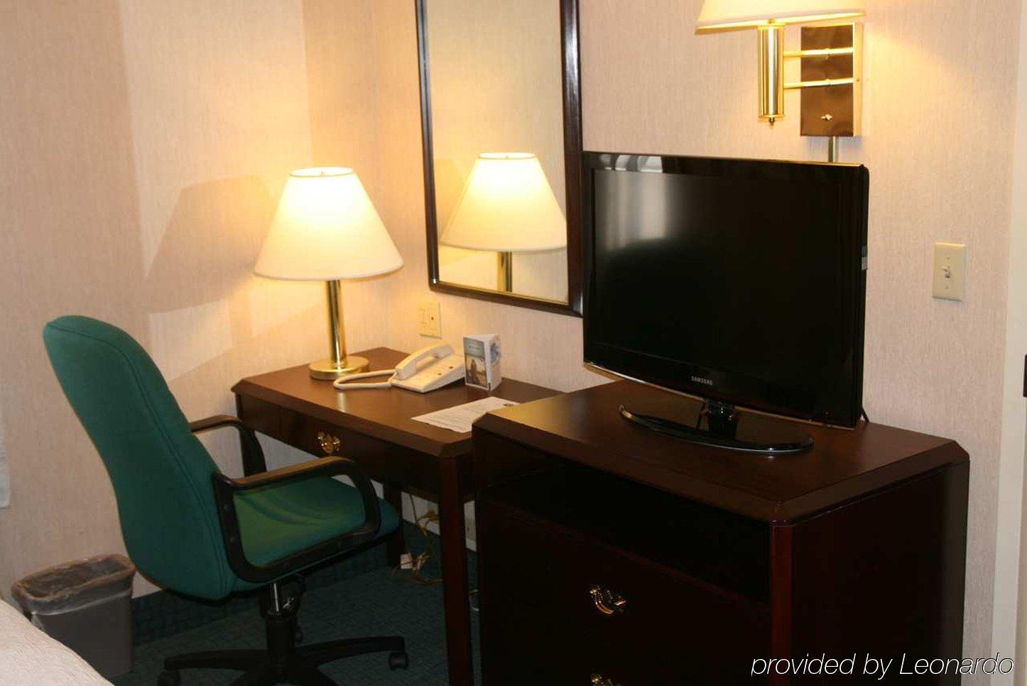 Hampton By Hilton Monterrey Galerias Obispado Εξωτερικό φωτογραφία