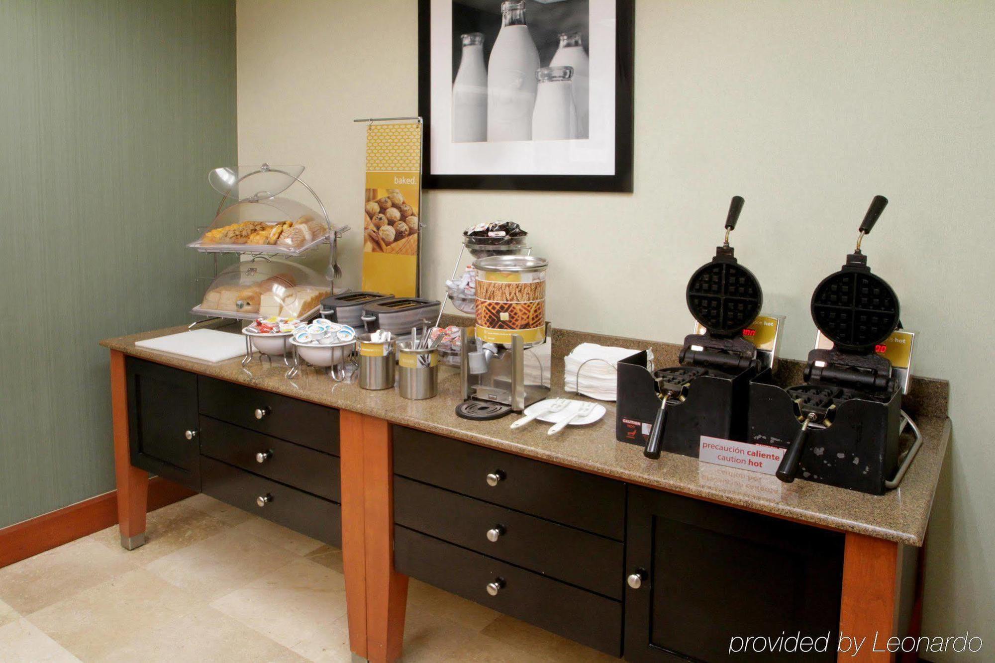 Hampton By Hilton Monterrey Galerias Obispado Εξωτερικό φωτογραφία