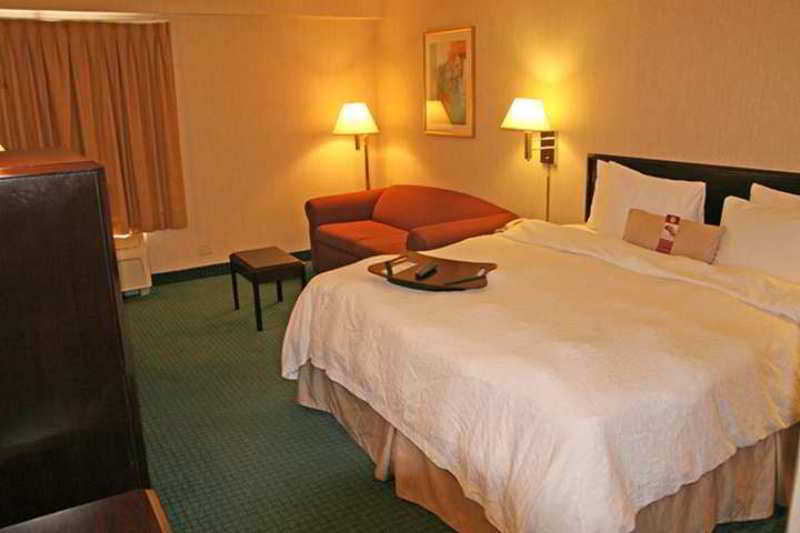 Hampton By Hilton Monterrey Galerias Obispado Δωμάτιο φωτογραφία